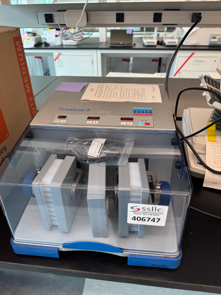 Image of Qiagen TissueLyser II Tissue Processor